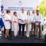 Luis Abinader y Gloria Reyes